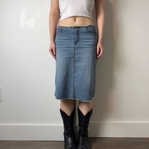 y2k frayed hem denim midi skirt